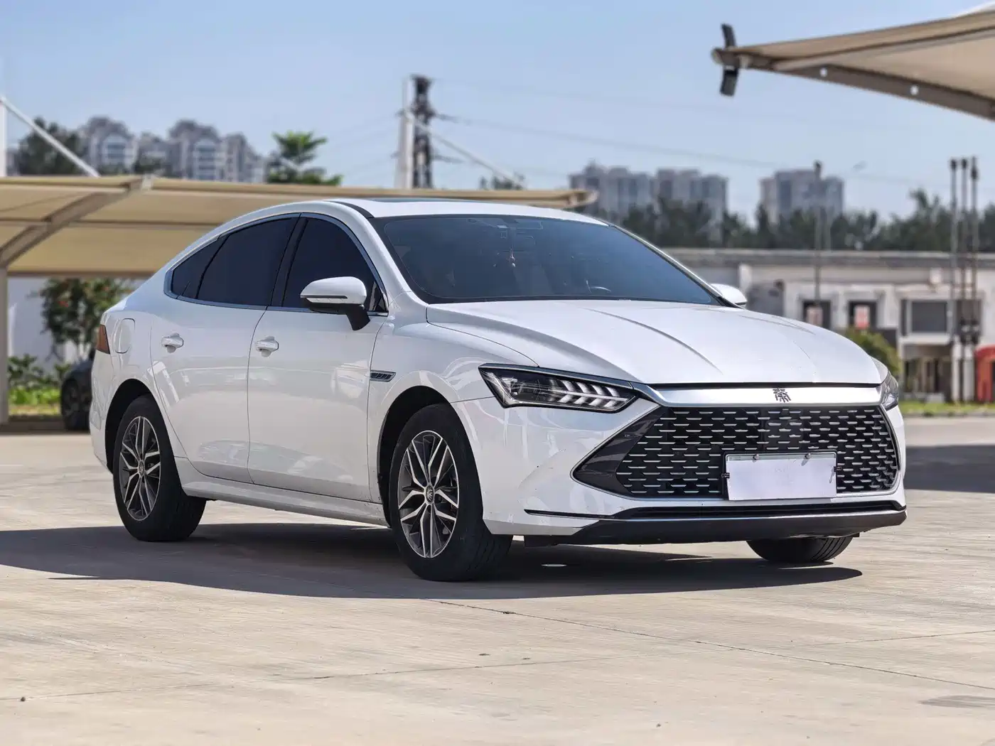 BYD Qin PLUS 2021 DM-i 55KM Flagship фото 3