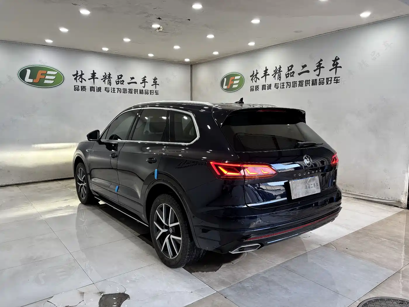 Volkswagen Touareg 2022 3.0TSI Rui Xiang Edition Classic Sport Package фото 5