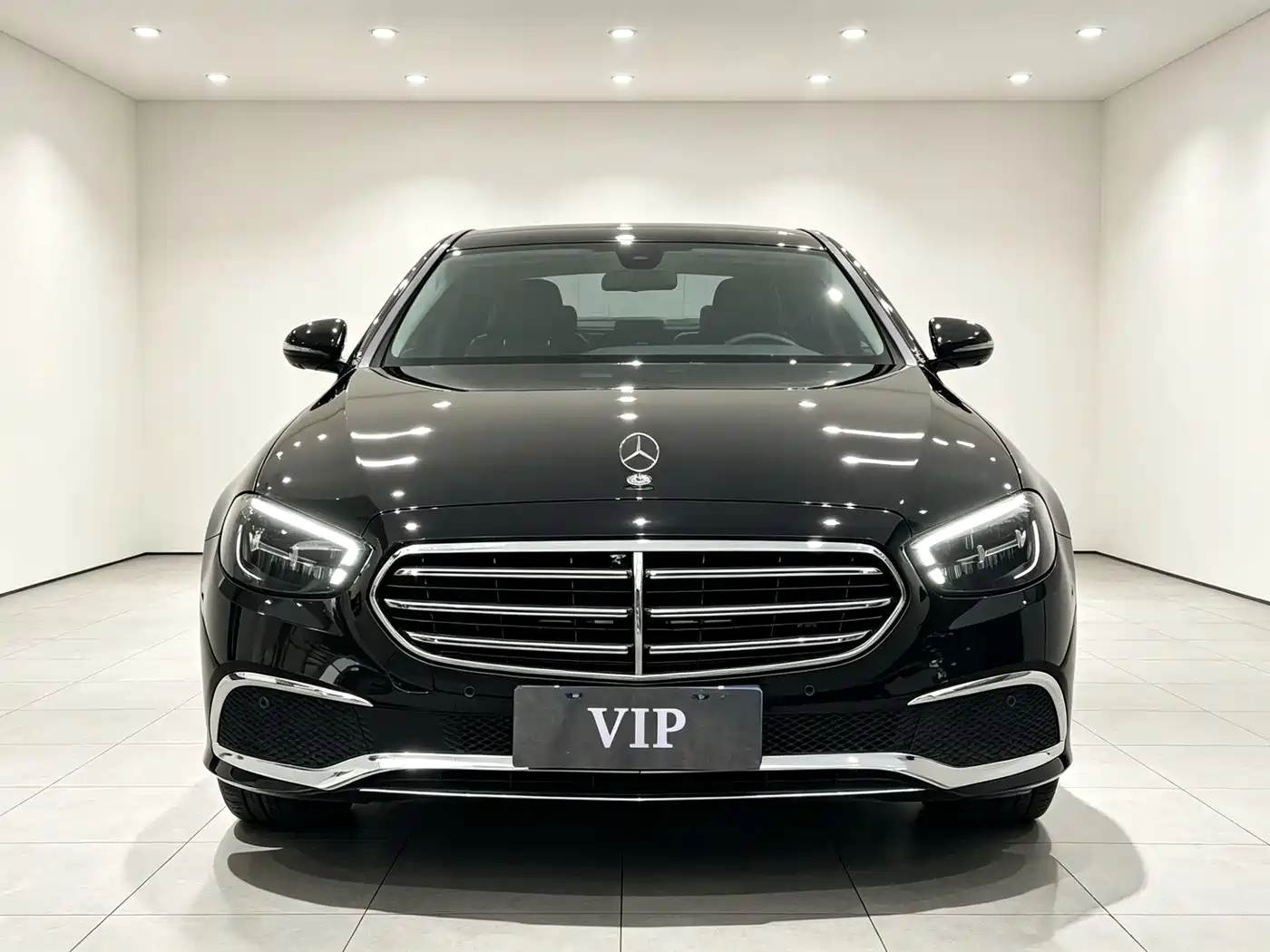 Mercedes-Benz E-Class 2023 E 300 L Fashion фото 2