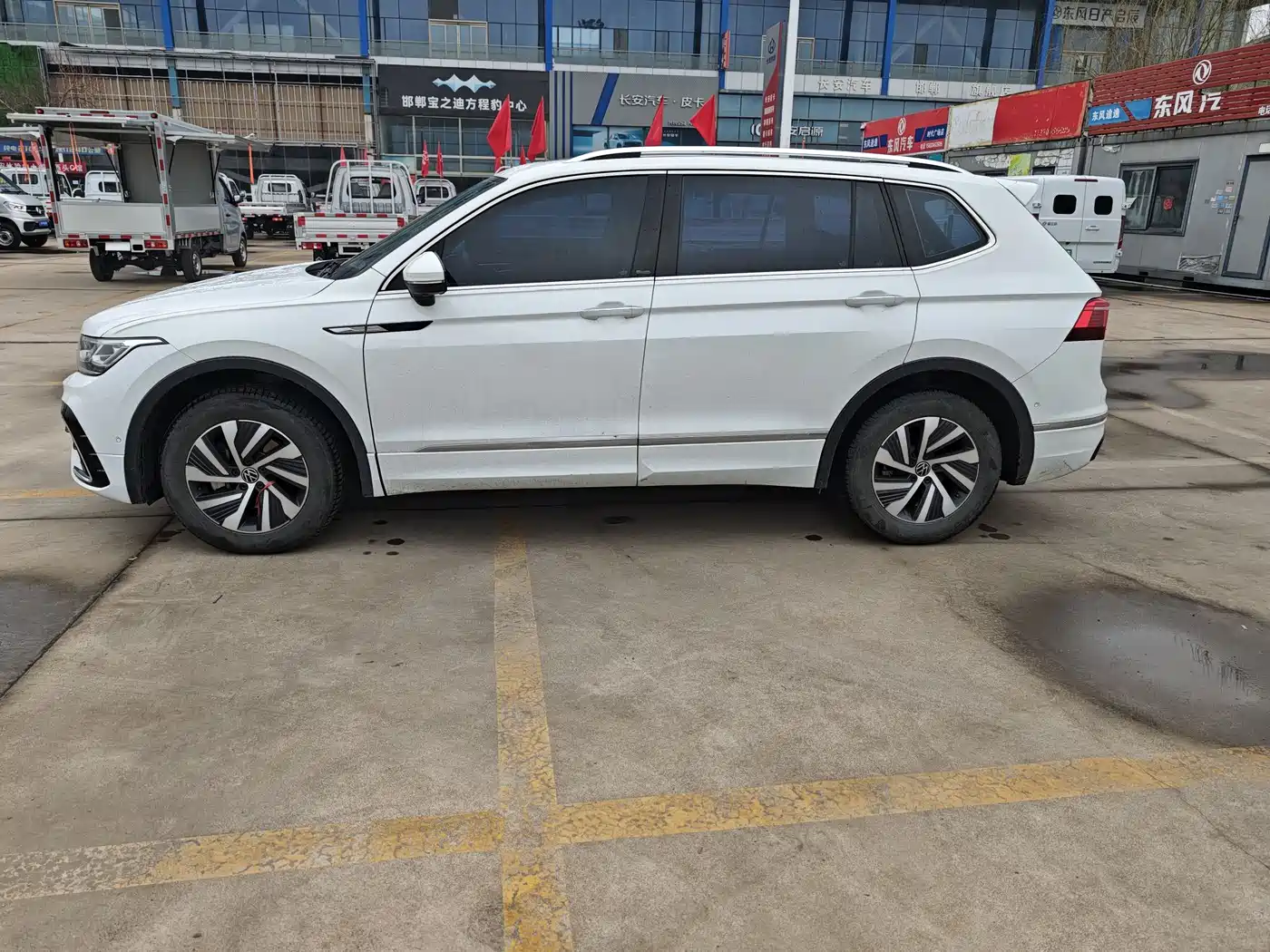 VOLKSWAGEN TIGUAN L NEW ENERGY