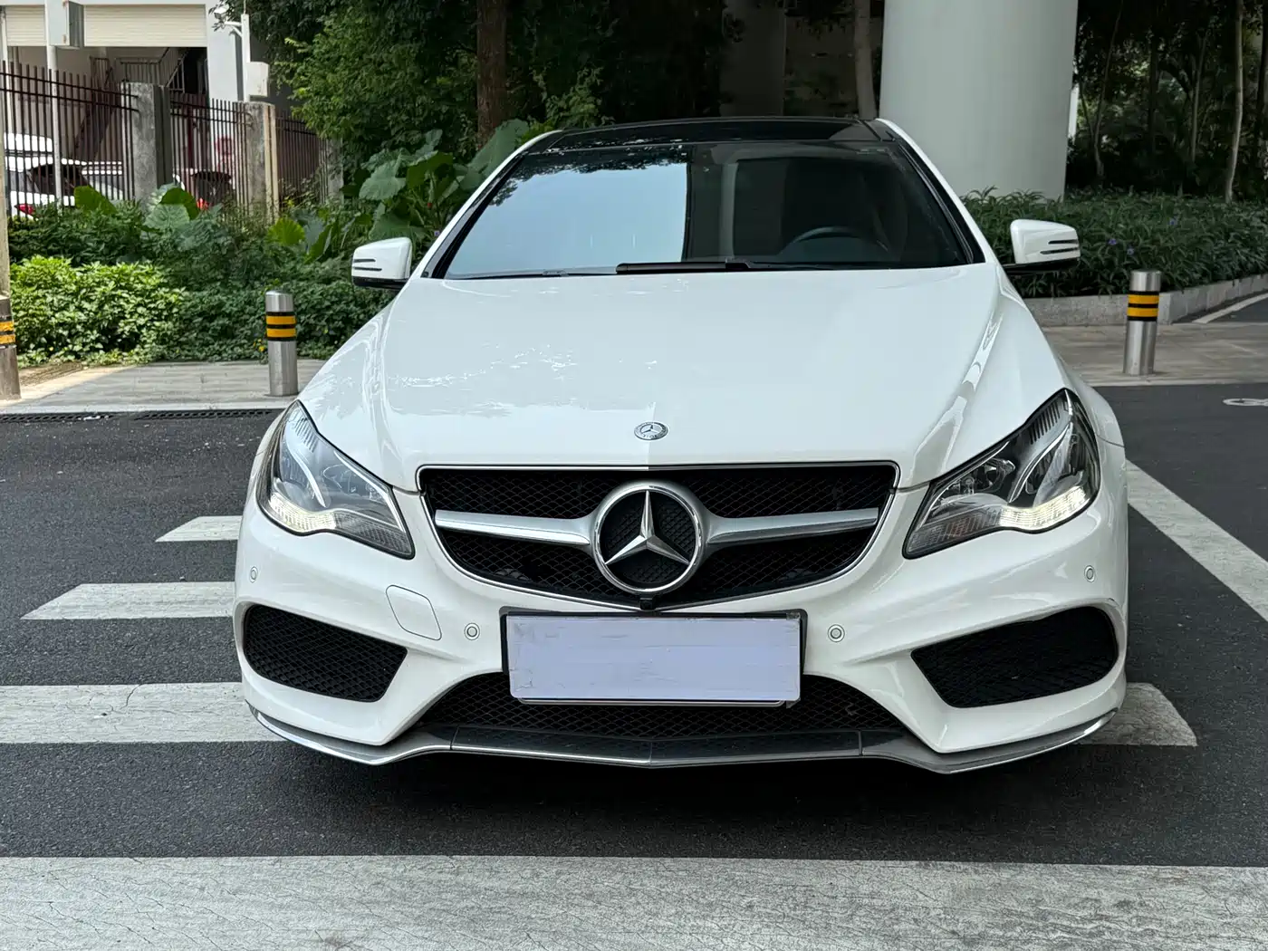 Mercedes-Benz E-Class (Import) 2014 E 200 Coupe фото 2