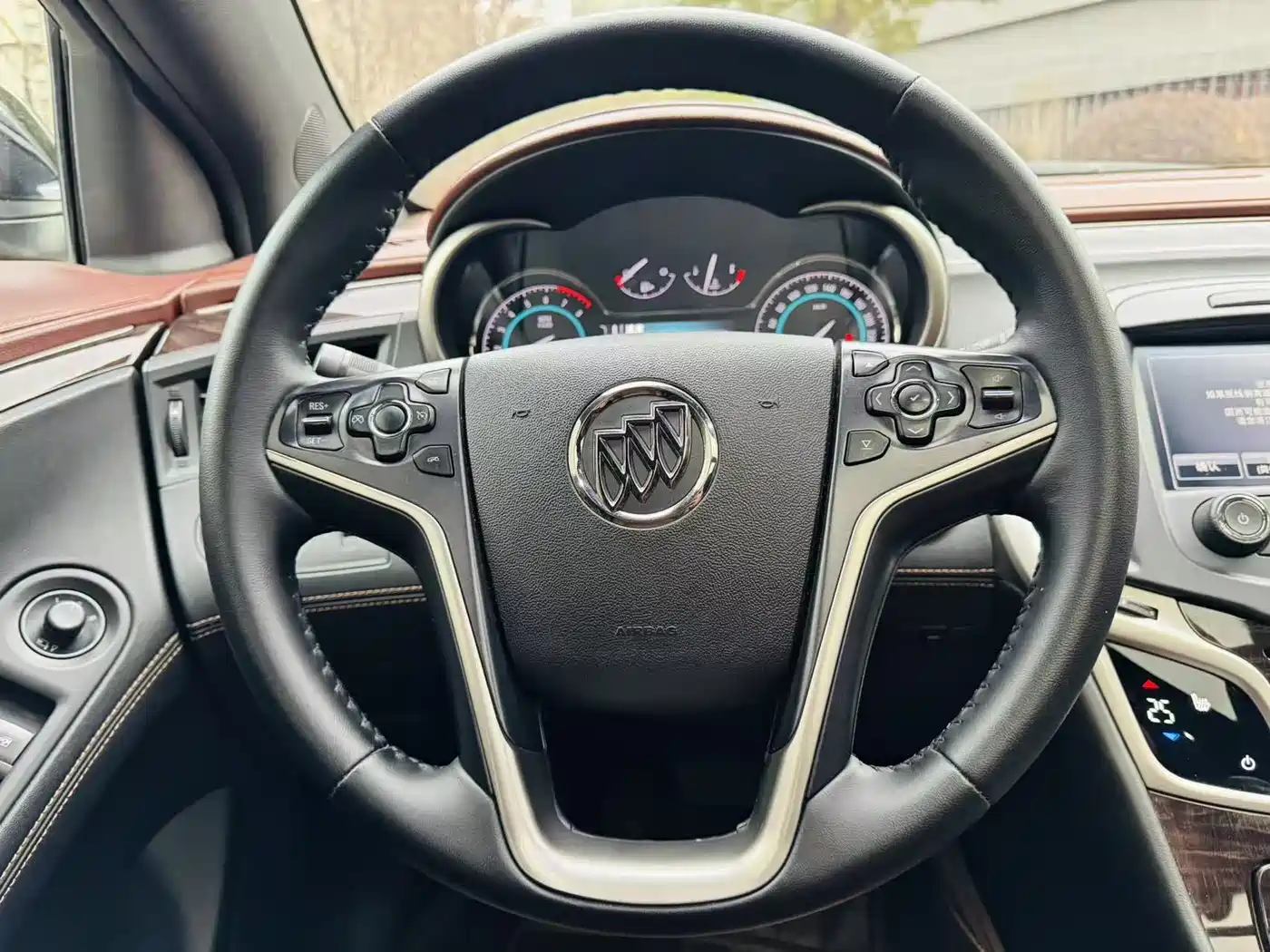Buick LaCrosse 2013 2.4L SIDI Elite Comfort фото 13