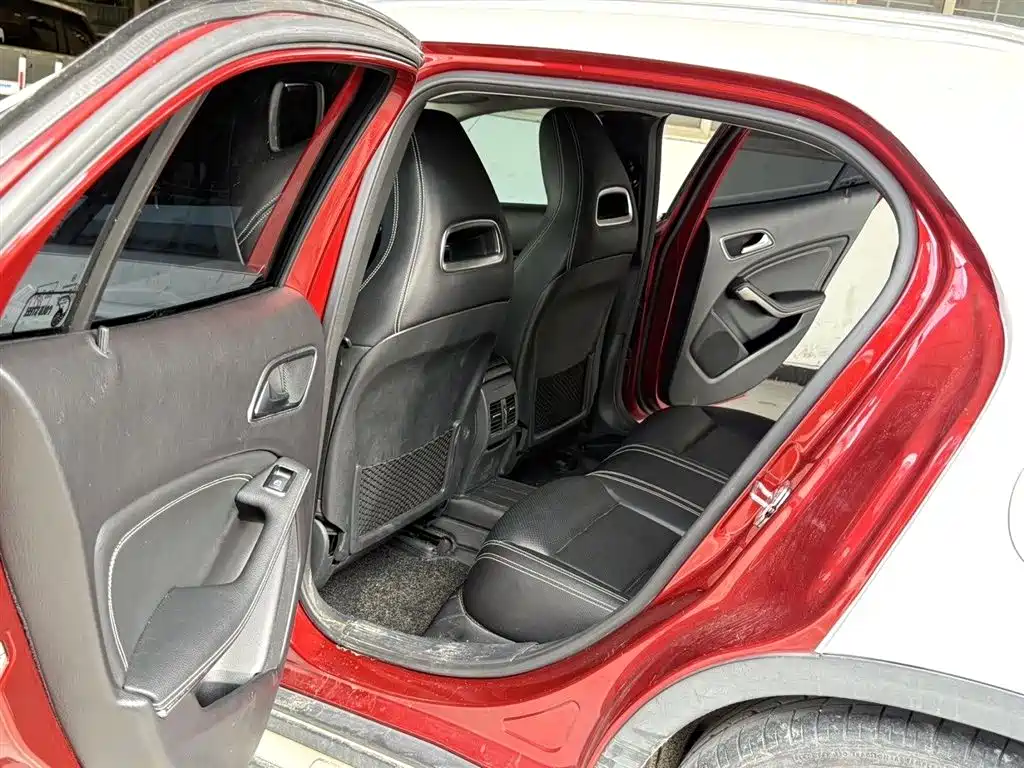Mercedes-Benz GLA 2019 GLA 200 Dynamic фото 6