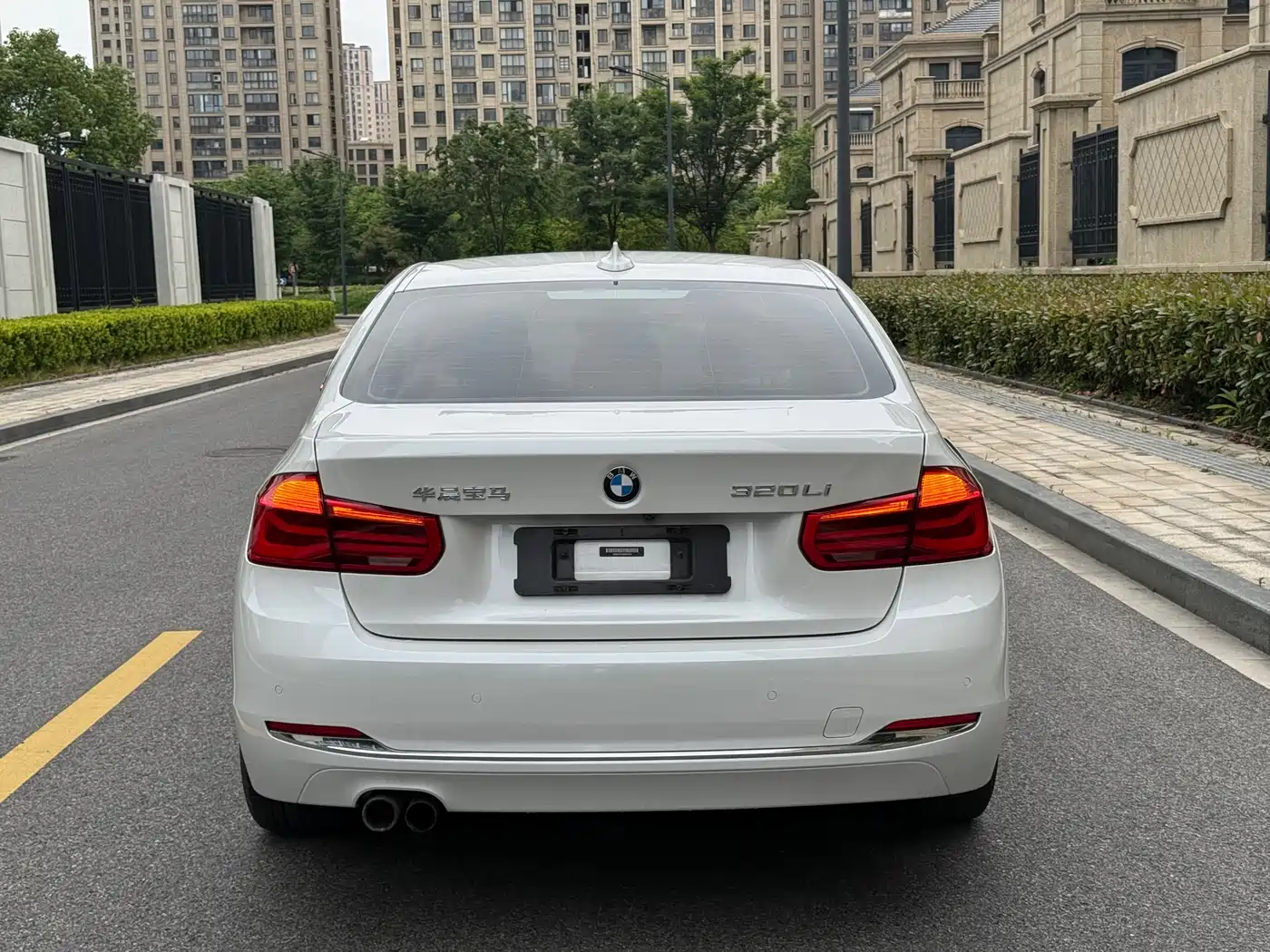 BMW 3 Series 2017 320Li Fashion фото 3