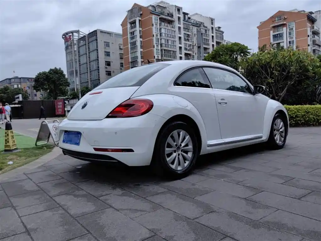 Volkswagen Beetle 2017 180TSI Style фото 5