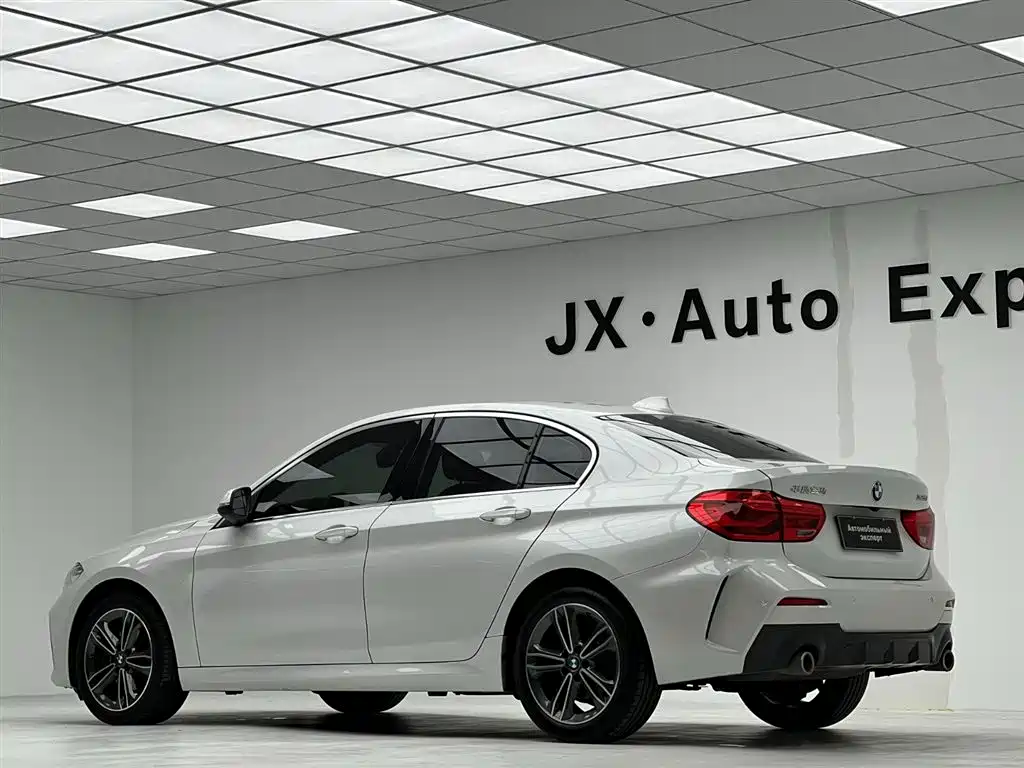 BMW 1 Series 2021 Facelift 120i M Sport фото 9