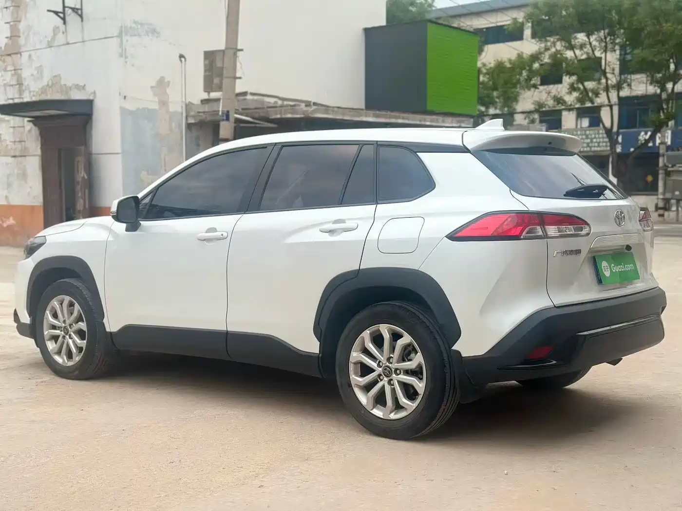 Toyota Frontlander 2023 2.0L CVT Leading Edition фото 5
