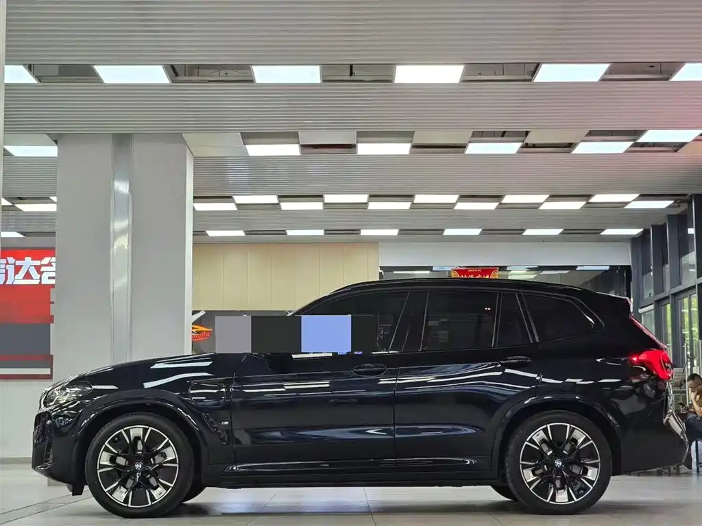 BMW iX3 2022 Innovation Leader фото 4