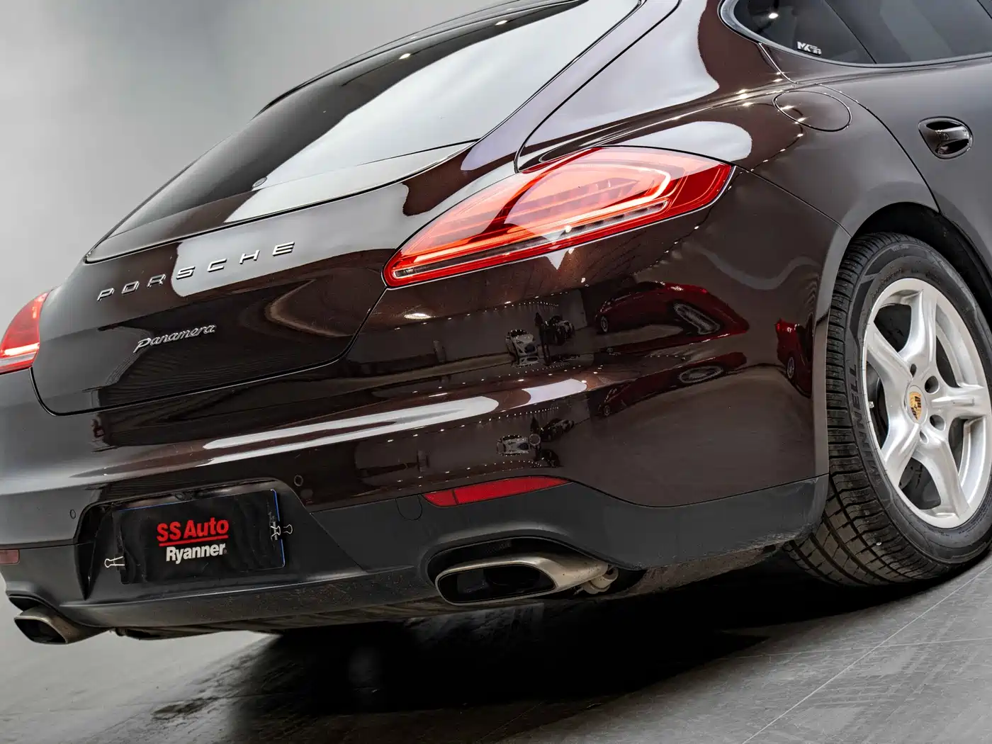 Porsche Panamera 2014 Panamera 3.0T фото 18
