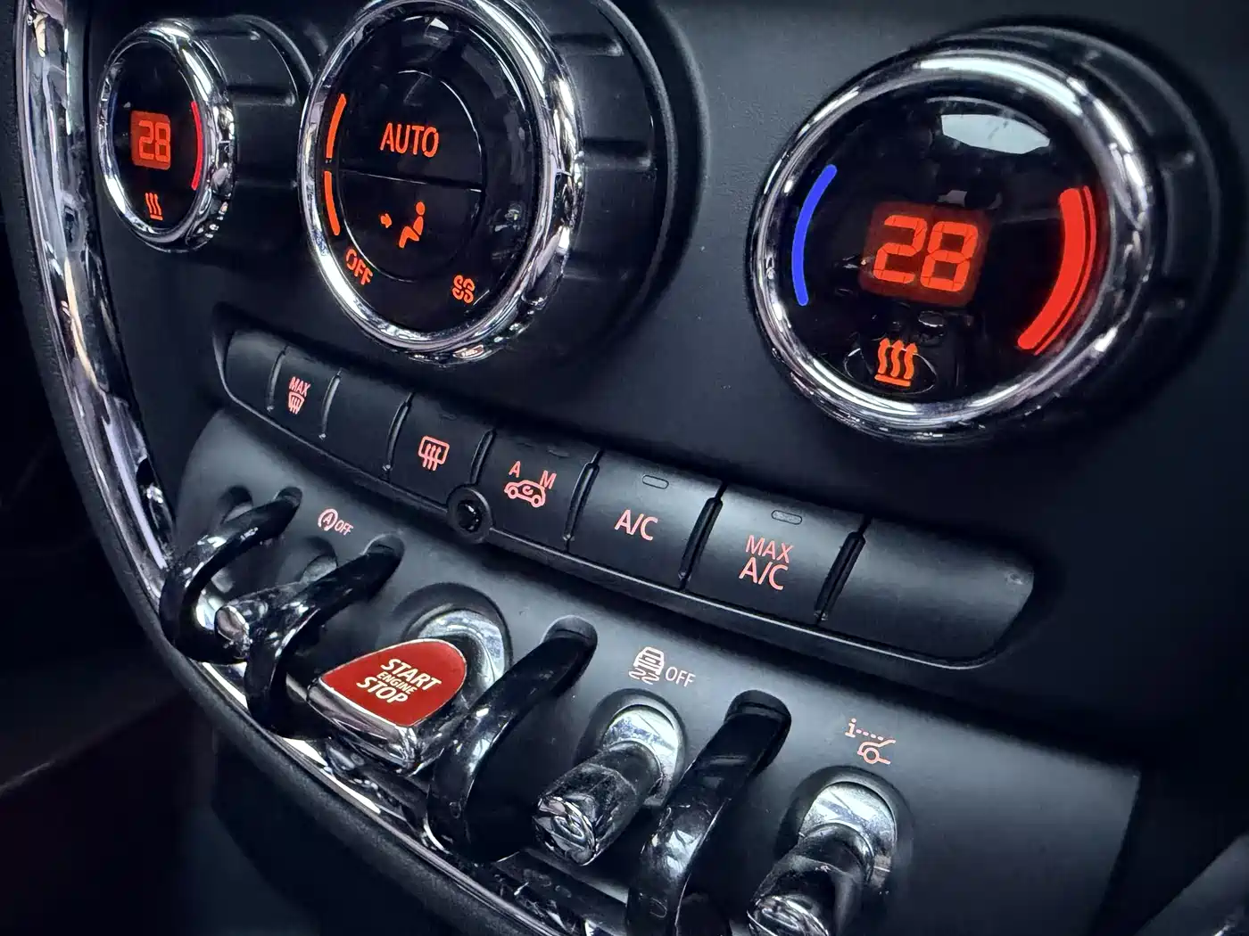 MINI CLUBMAN 2016 Facelift 2.0T COOPER S Geek Edition фото 15