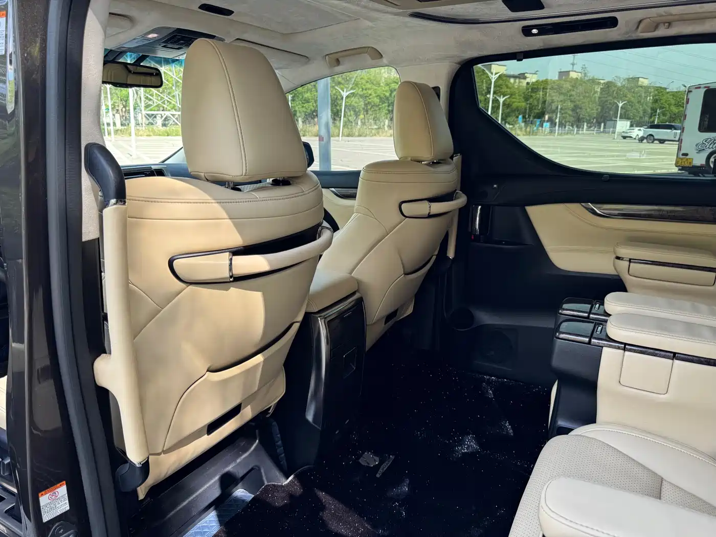 Toyota Alphard 2018 Facelift 3.5L Premium Edition фото 14
