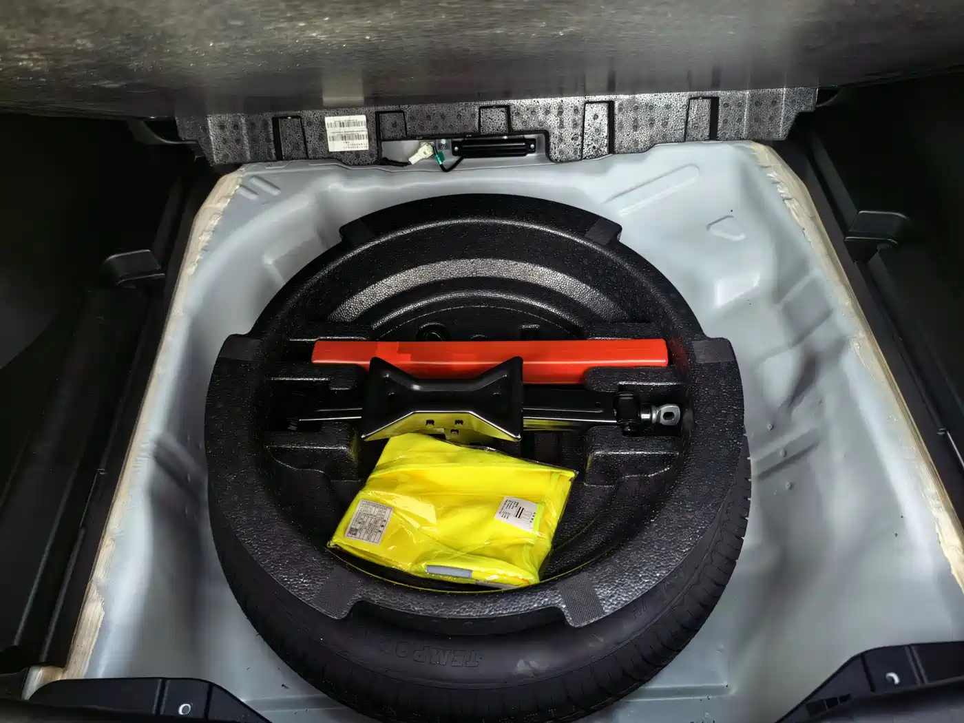 Haval M6 2021 PLUS 1.5T DCT Elite Smart Connect фото 21
