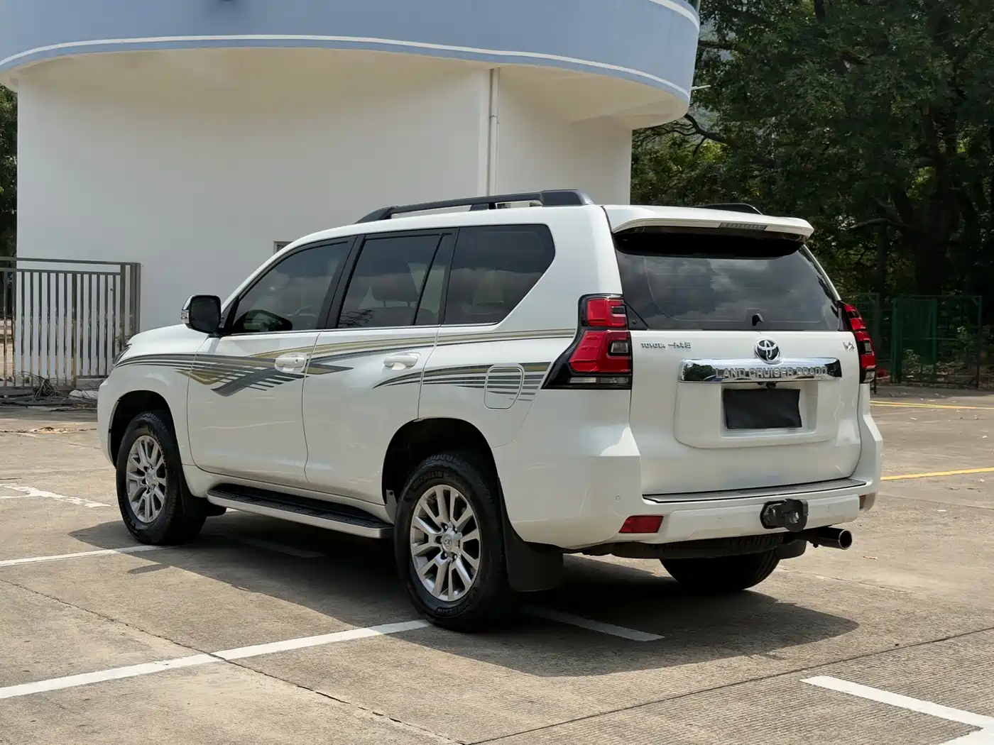 Toyota Prado 2018 3.5L Auto VX NAVI фото 5