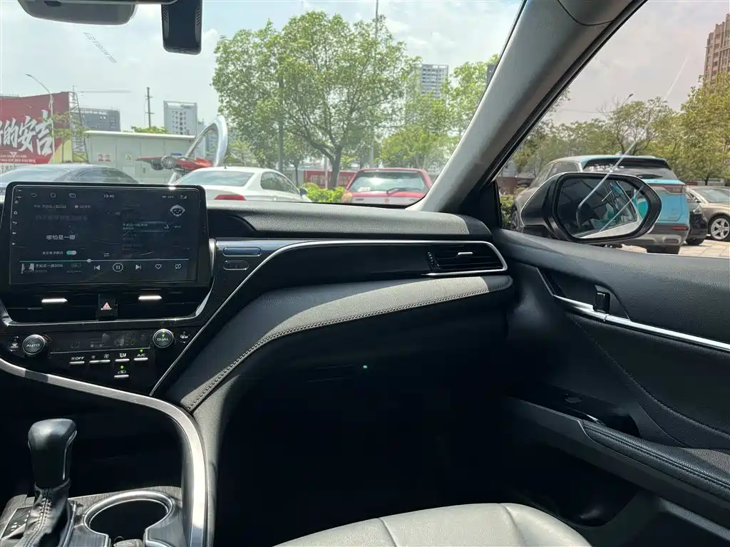 Toyota Camry 2021 2.0G Luxury Edition фото 21
