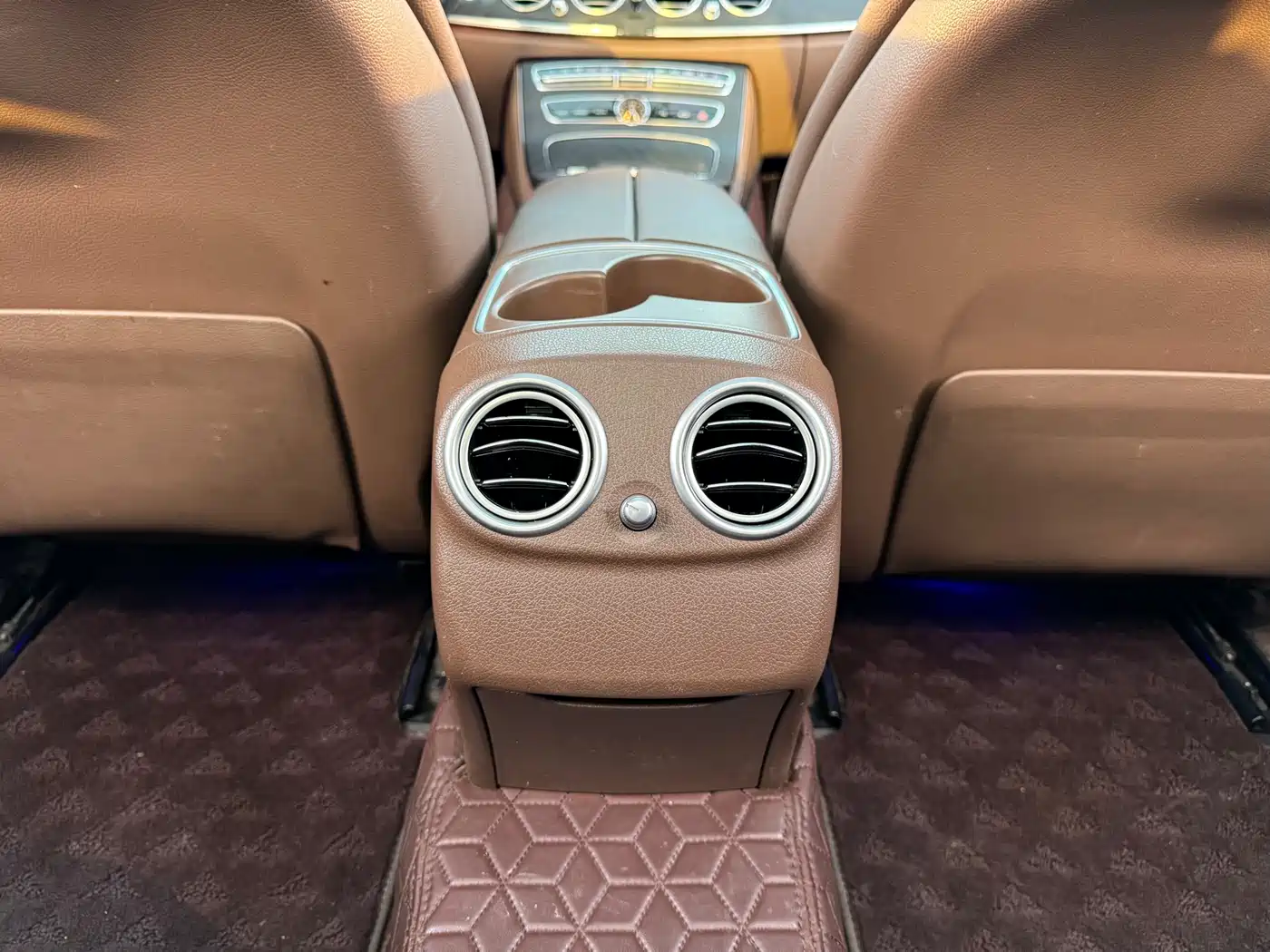 Mercedes-Benz E-Class 2020 Facelift E 300 L Sport Fashion фото 21