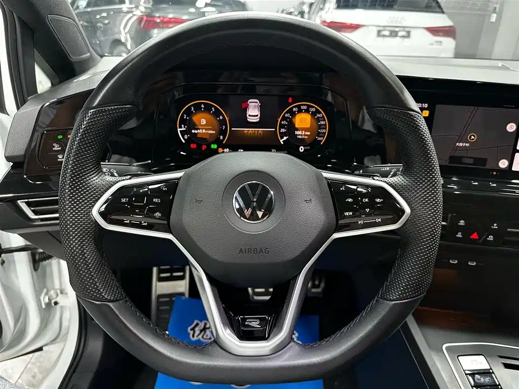Volkswagen Golf 2023 Facelift 280TSI DSG R-Line Lite фото 13