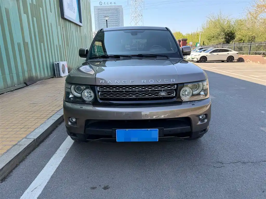 Land Rover Range Rover Sport 2013 3.0 TDV6 Diesel фото 2