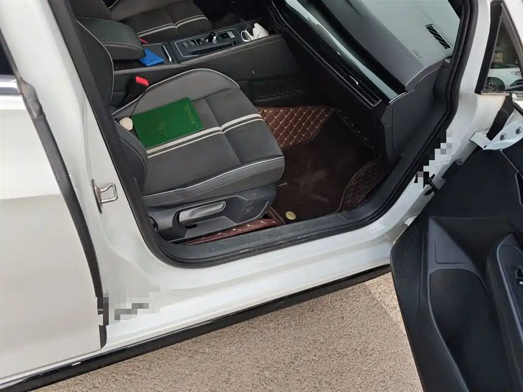 Volkswagen Golf 2021 280TSI DSG R-Line фото 19