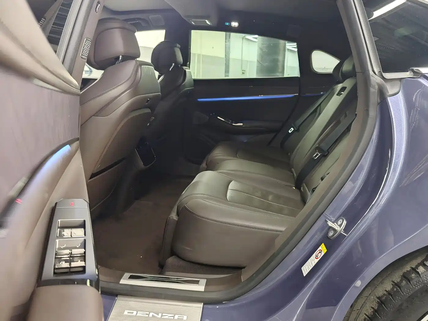 Denza Z9 2024 Model 1100km AWD Max Edition фото 10