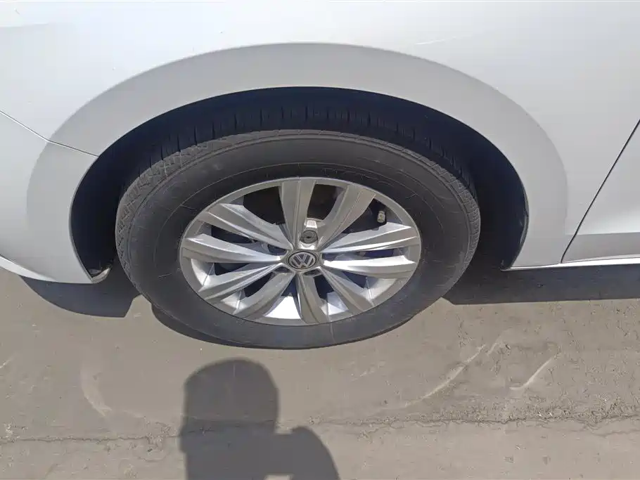 Volkswagen Bora 2016 Model 1.6L Automatic Fashion фото 6