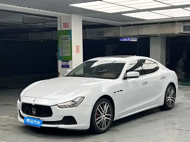 MASERATI GHIBLI