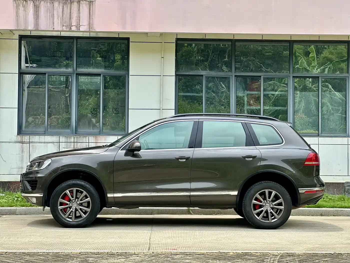 Volkswagen Touareg 2017 3.0TSI Explorer Edition фото 4