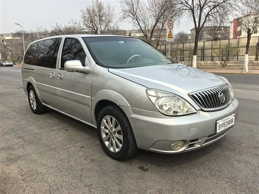 Buick GL8 2011 2.4L CT Luxury Business Comfort Edition фото 3