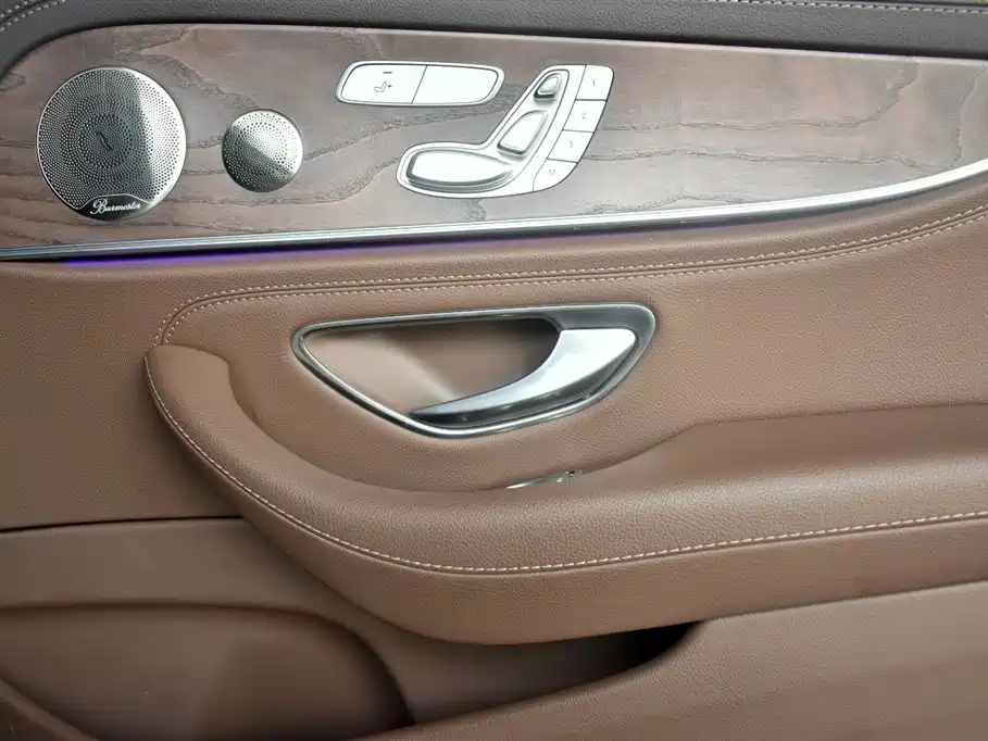 Mercedes-Benz E-Class 2022 E 300 L Luxury фото 11