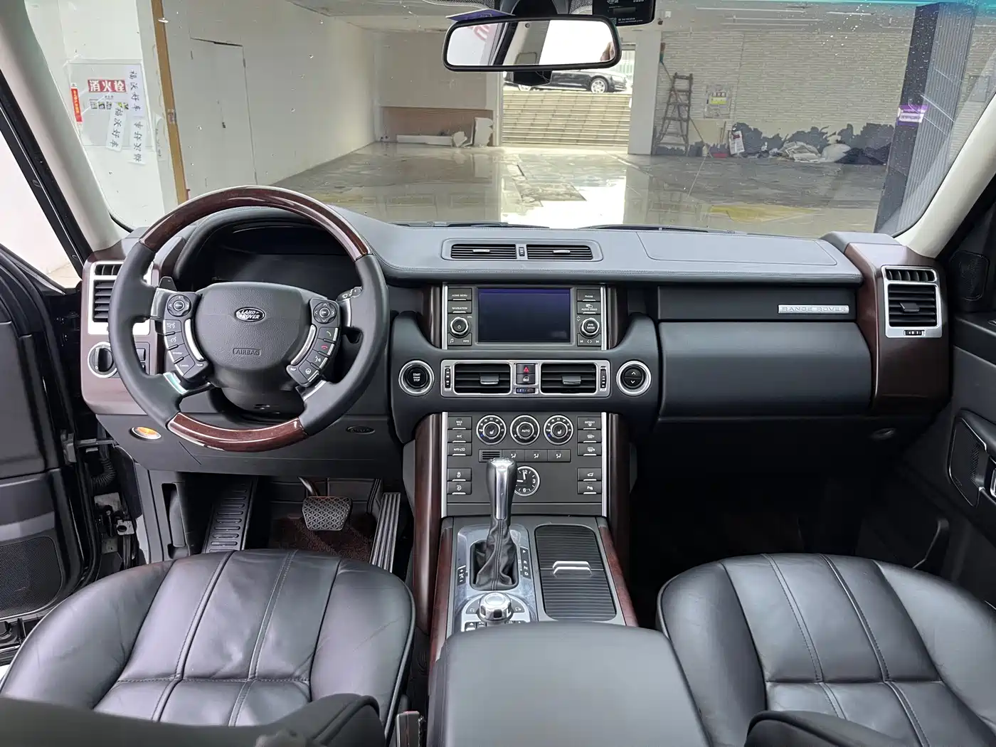 Land Rover Range Rover 2012 5.0 NA V8 фото 19