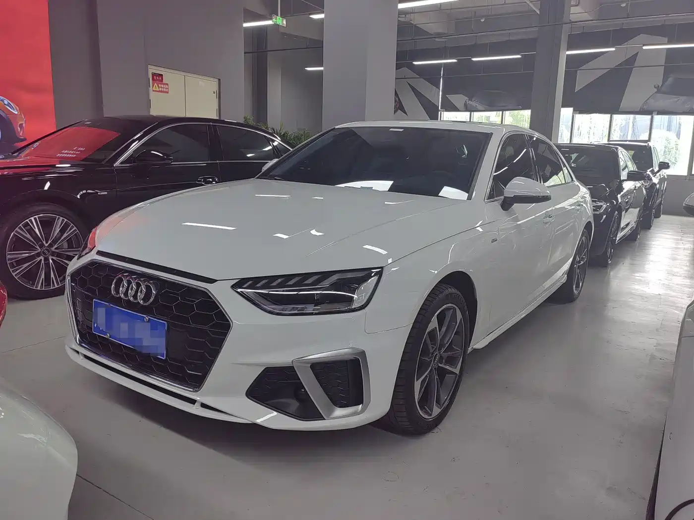 Audi A4L 2024 40 TFSI Luxury Dynamic