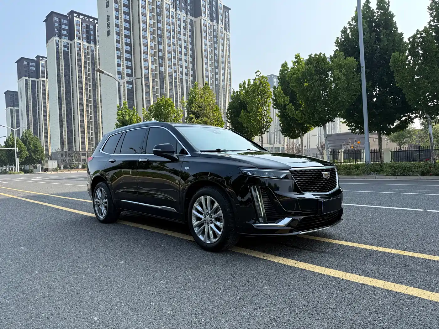 Фото 1 - Cadillac XT6