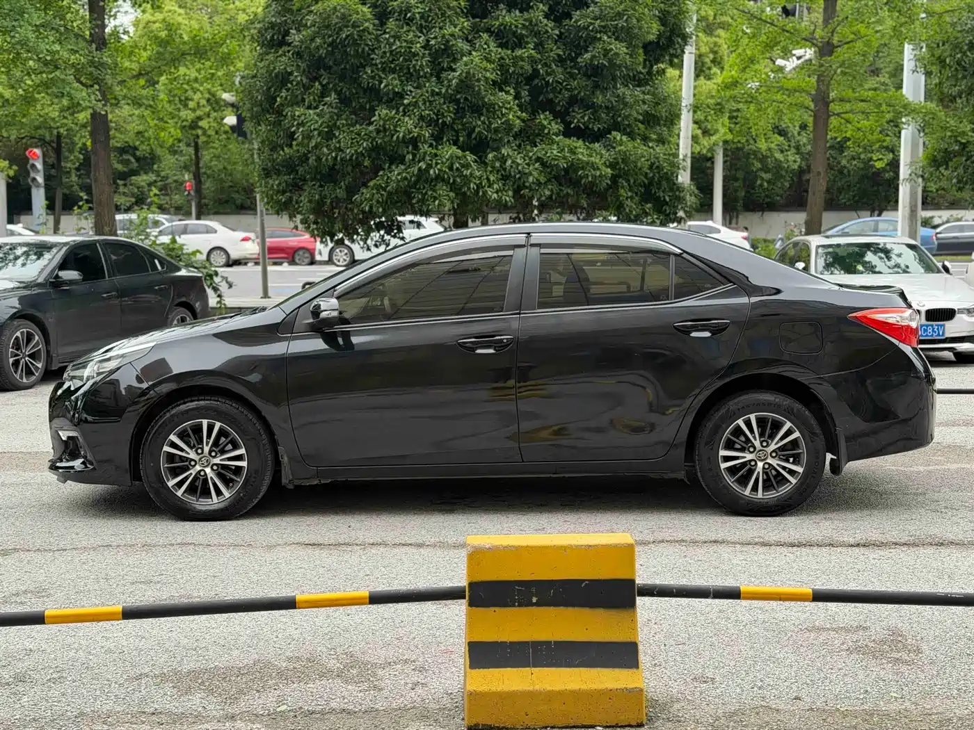 Toyota Levin 2017 1.2T V CVT Luxury Edition фото 4