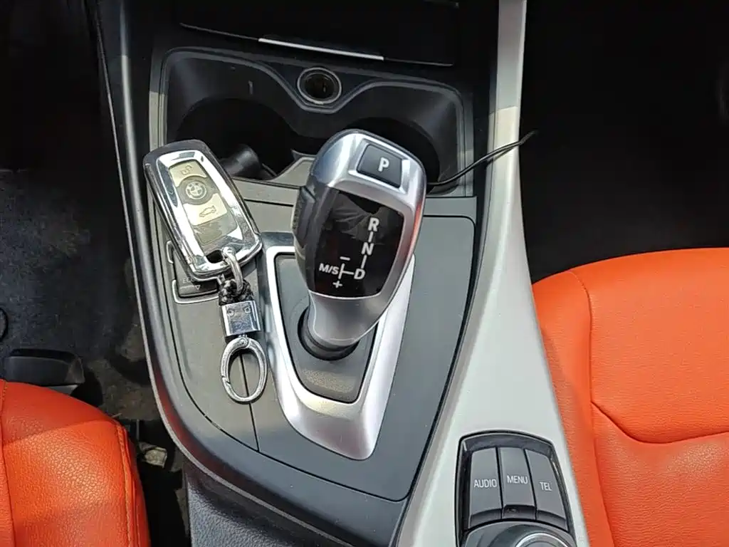 BMW 1 Series (Import) 2016 118i Leading фото 14