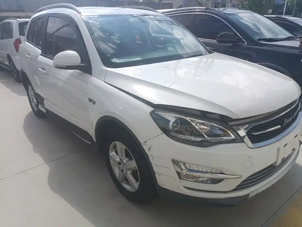 Zotye Damai X5 2017 2017 Value Edition 1.6L Manual Fashion