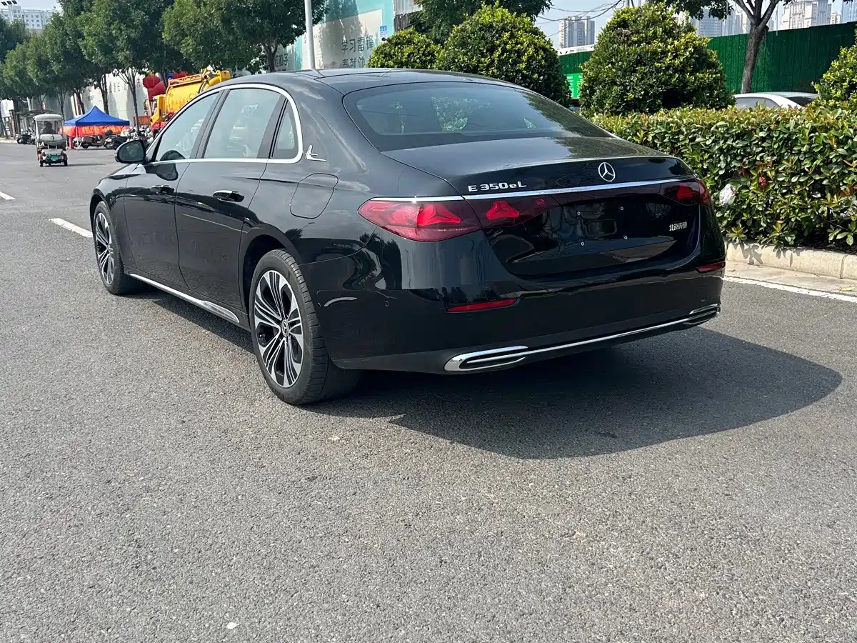 Mercedes-Benz E-Class New Energy 2024 2024 E 350 e L Plug-in Hybrid Sedan