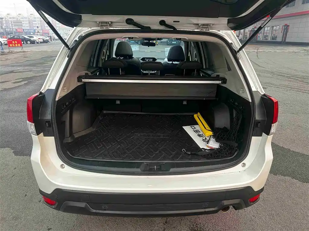 SUBARU FORESTER