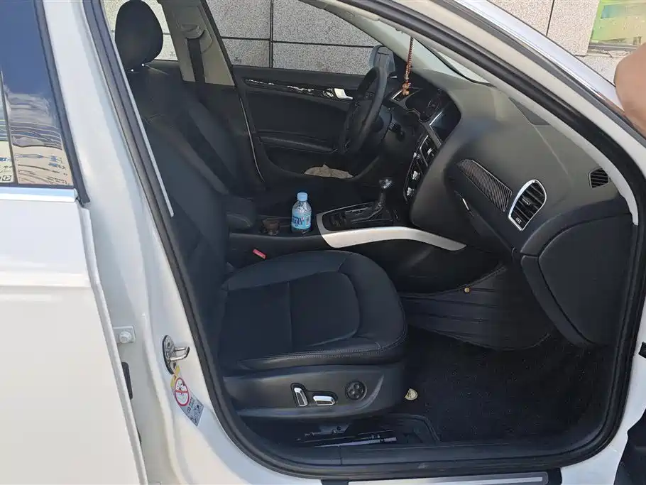 Audi A4L 2013 35 TFSI Automatic Standard фото 8