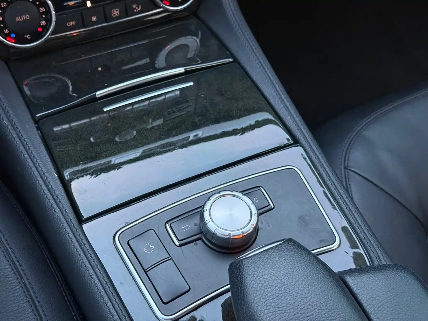 Mercedes-Benz CLS 2012 CLS 300 CGI фото 14