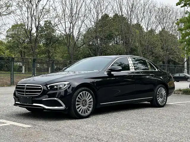 Mercedes-Benz Mercedes-Benz E-Class 2023 E 300 L Fashion