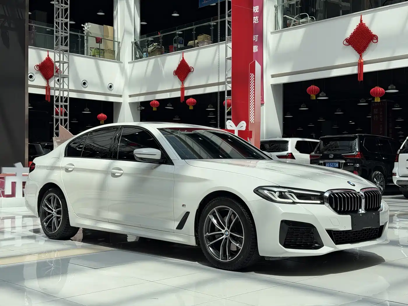 BMW 5 Series (Import) 2022 Model Second Facelift 525i M Sport Package фото 3