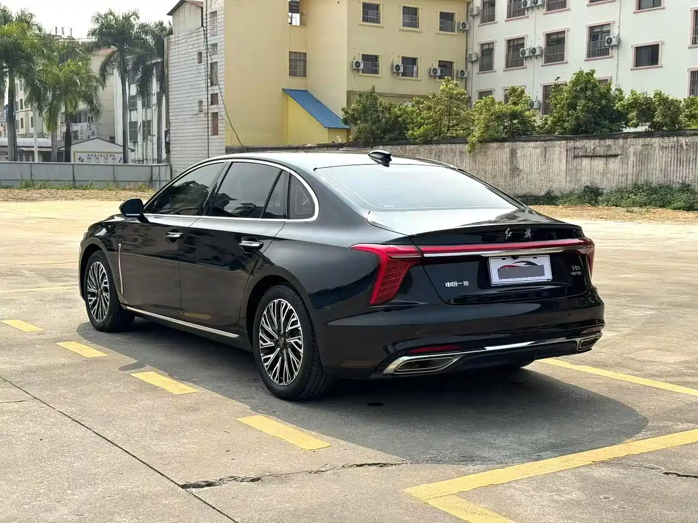 Hongqi H5 2023 1.5T DCT Smart Connect Joy Edition фото 9