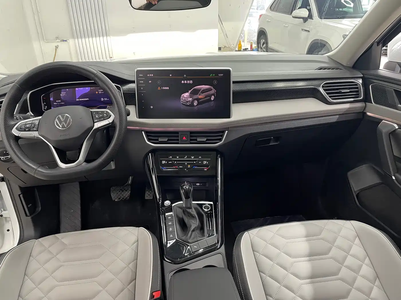 Volkswagen Tayron 2023 280TSI 2WD Luxury Plus Advanced Edition фото 10