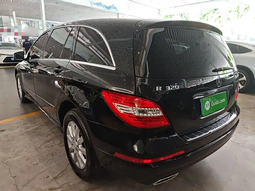 Mercedes-Benz R-Class 2017 R 320 4MATIC Business Collector's Edition фото 5