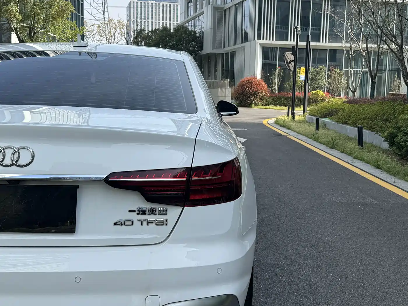 Audi A4L 2020 40 TFSI Fashion Dynamic Edition фото 12
