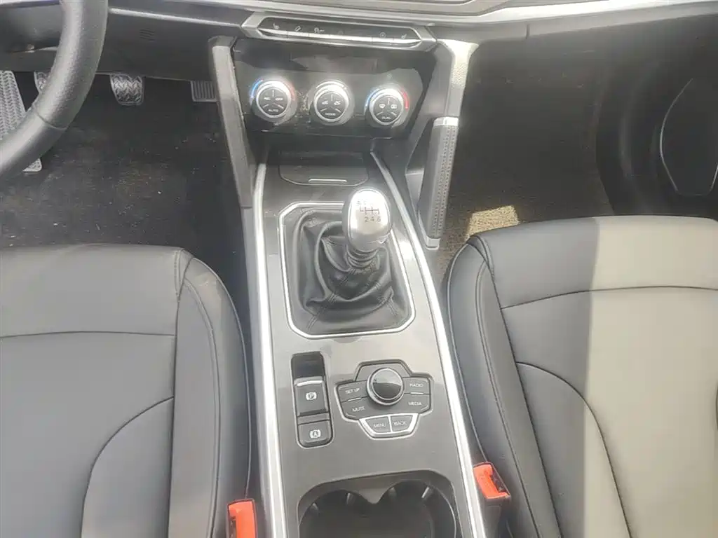 Haval H6 2018 Sport Edition 1.5T Manual 2WD Elite China V фото 14