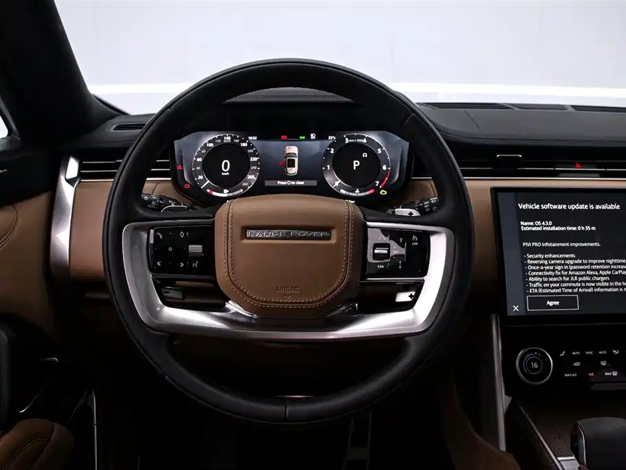 Land Rover Range Rover 2023 3.0 L6 360PS Golden Age Edition фото 7