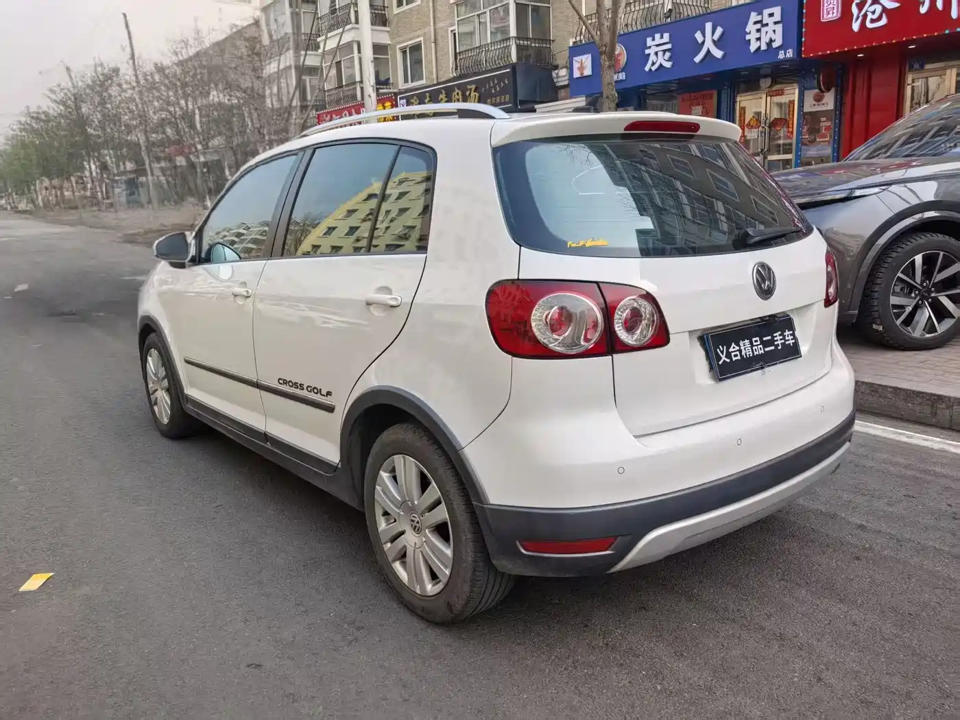 Volkswagen Golf (Import) 2011 1.4TSI Cross Golf фото 4