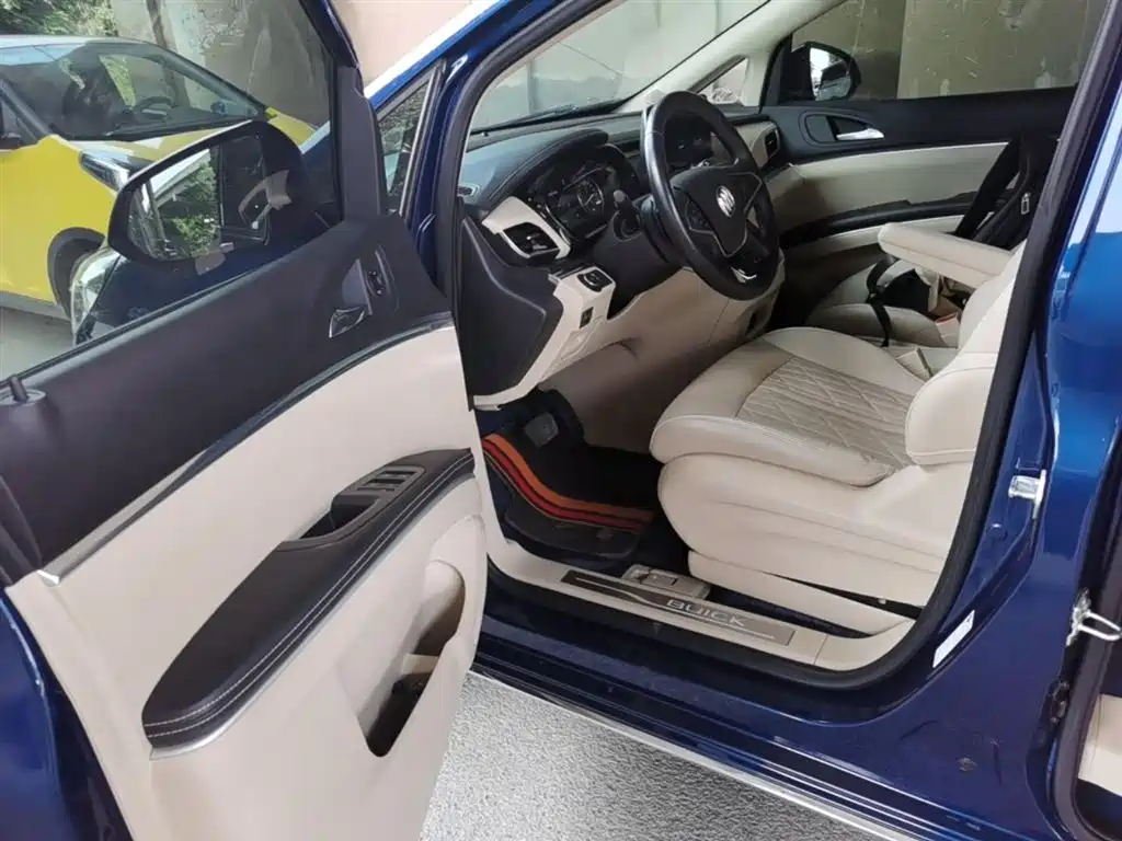 Buick GL8 2023 Land Business Class Smart Premium фото 16