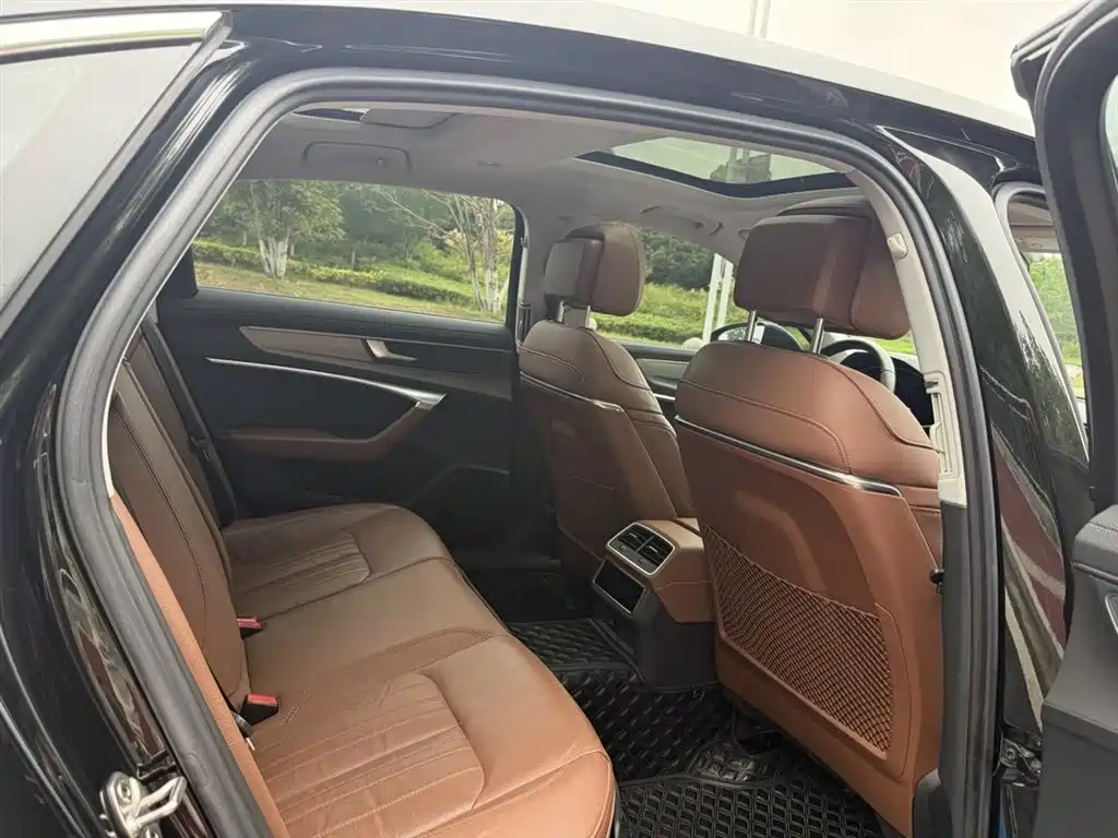 Audi A6L 2021 45 TFSI Exclusive Elegance фото 8