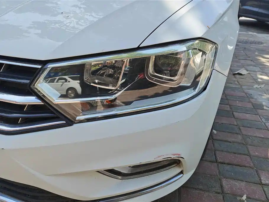 Volkswagen Bora 2017 1.6L Automatic Comfort фото 5